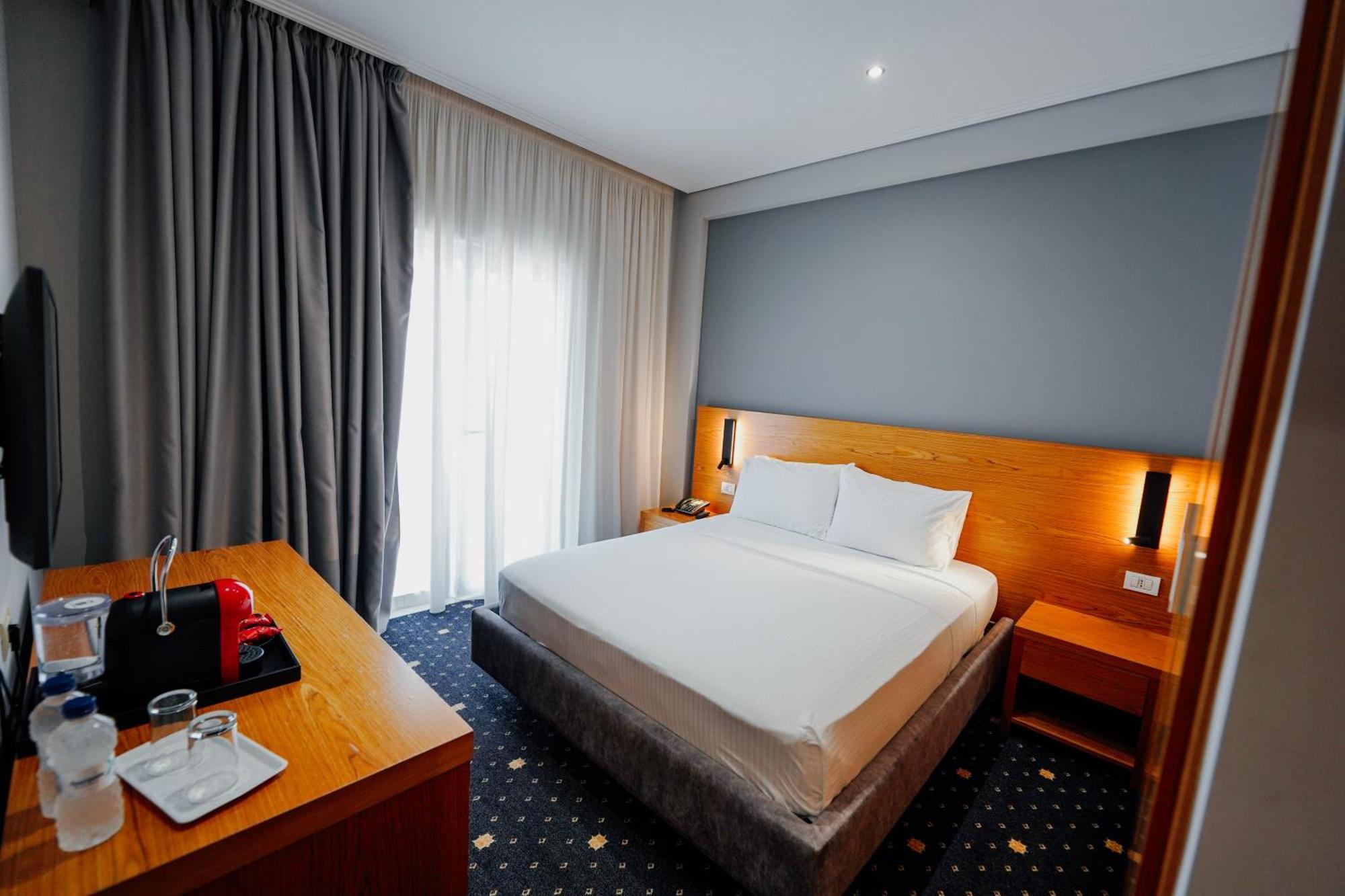 Hotel Agimi ซารานเดอ ภายนอก รูปภาพ