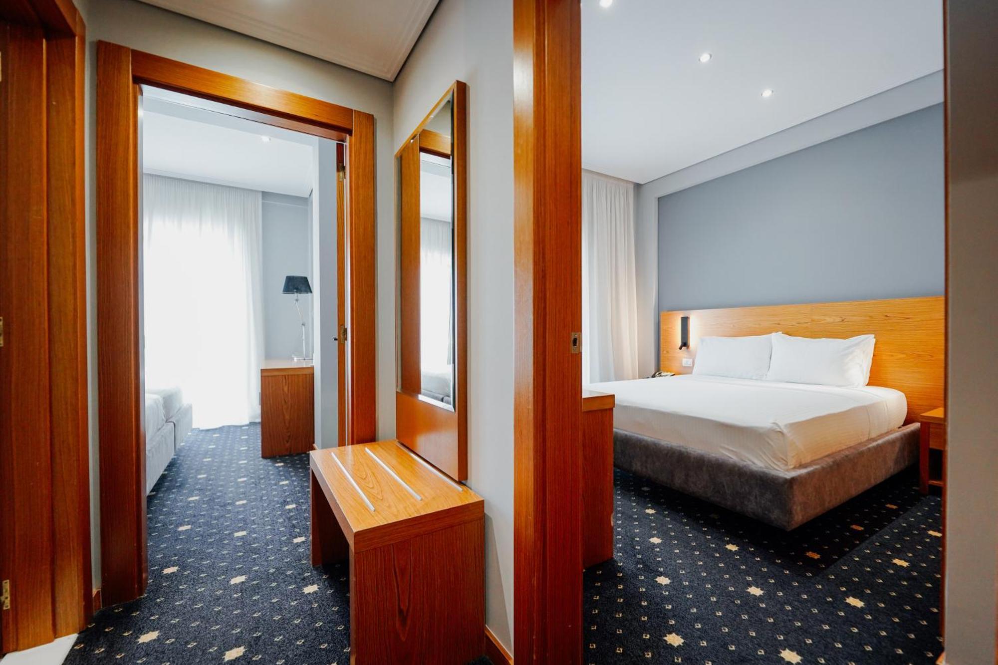 Hotel Agimi ซารานเดอ ภายนอก รูปภาพ